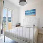 Nefeli Elegant Apartamento *